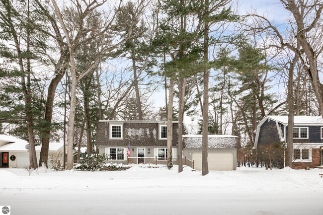 Photo - 1704 Comanche St