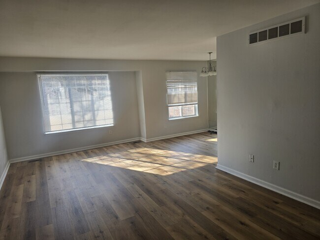 Photo - 30268 Southfield Rd