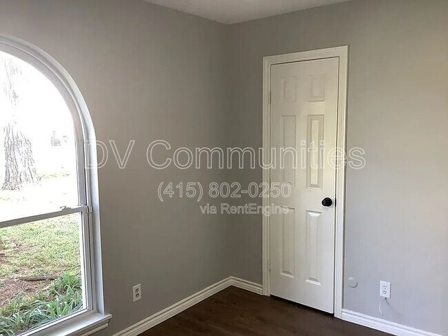 Photo - 20607 Nannette Ln