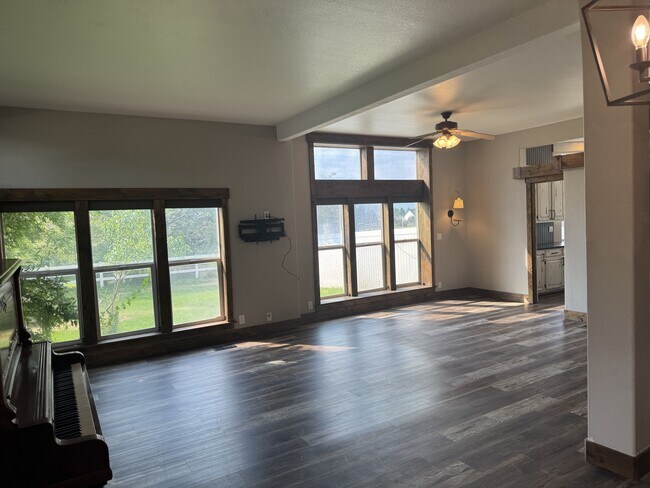 Photo - 3171 Horse Thief Dr