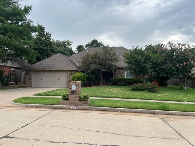 Photo - 1801 Olde N Pl