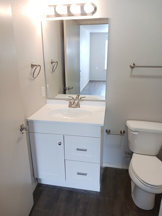 Photo - Crown Pointe/Wolfe Run Apartments