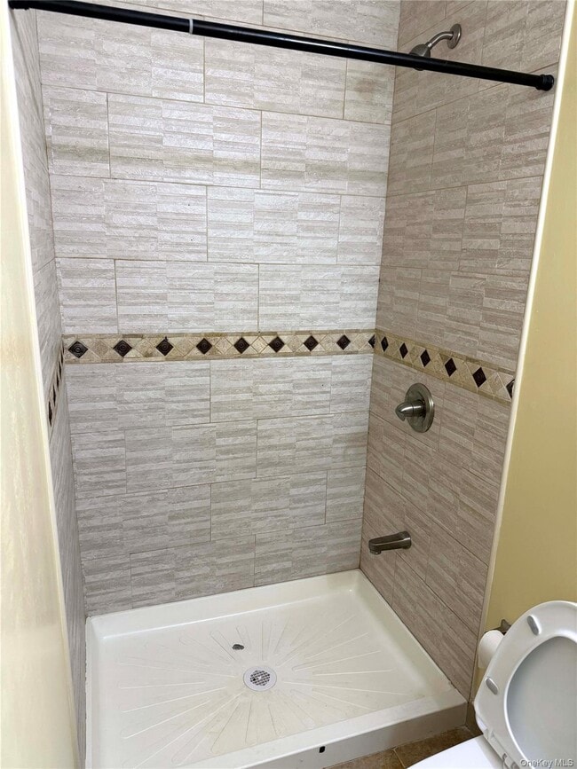 Photo - 30-03 73rd St Unit 2nd Floor