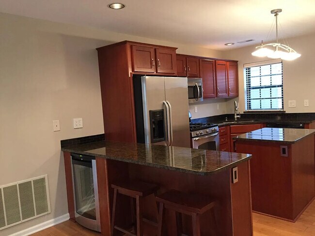 Photo - 133 Walton St Unit 119
