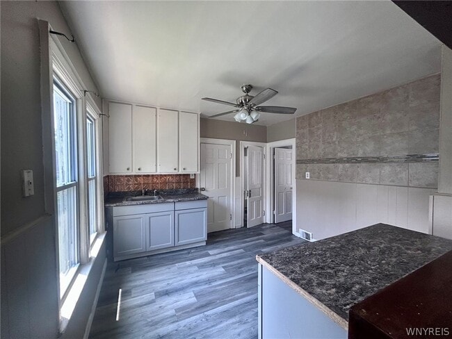 Photo - 151 Amber St