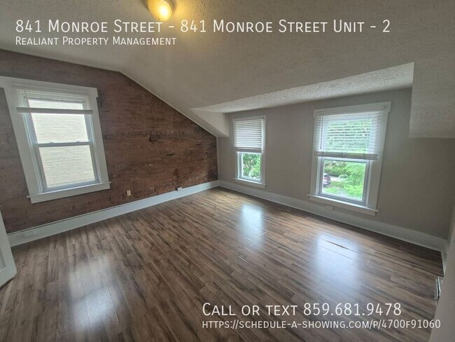 Building Photo - 841 Monroe St Unit 2