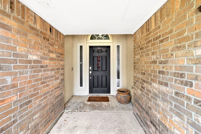 Photo - 2230 Howell Ave