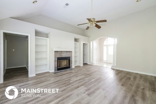 Photo - 6568 Misslow Cove