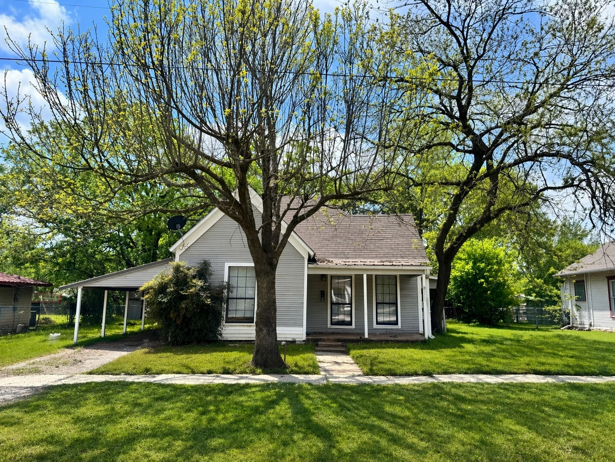 Photo - 328 E High St