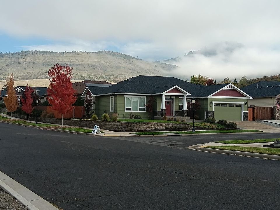 Photo - 925 Callaway Dr