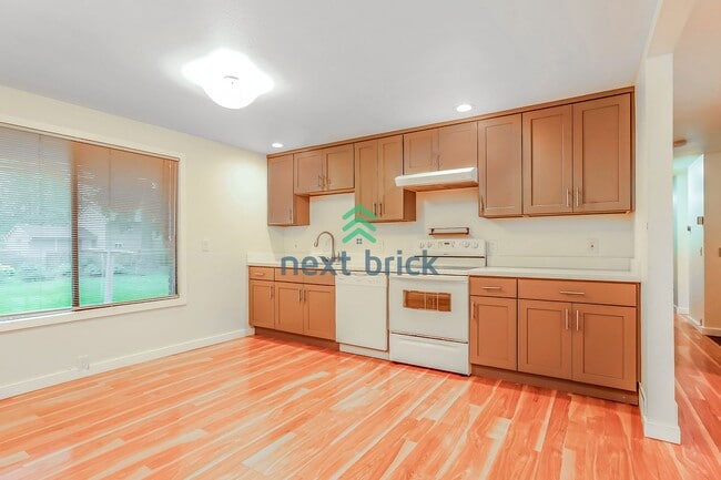 Photo - Stunning cul-de-sac residence near Odle Middle School and Bellevue Aquatic Center!