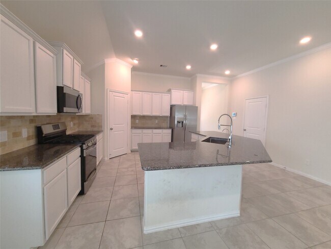 Photo - 412 Auburn Pines Dr