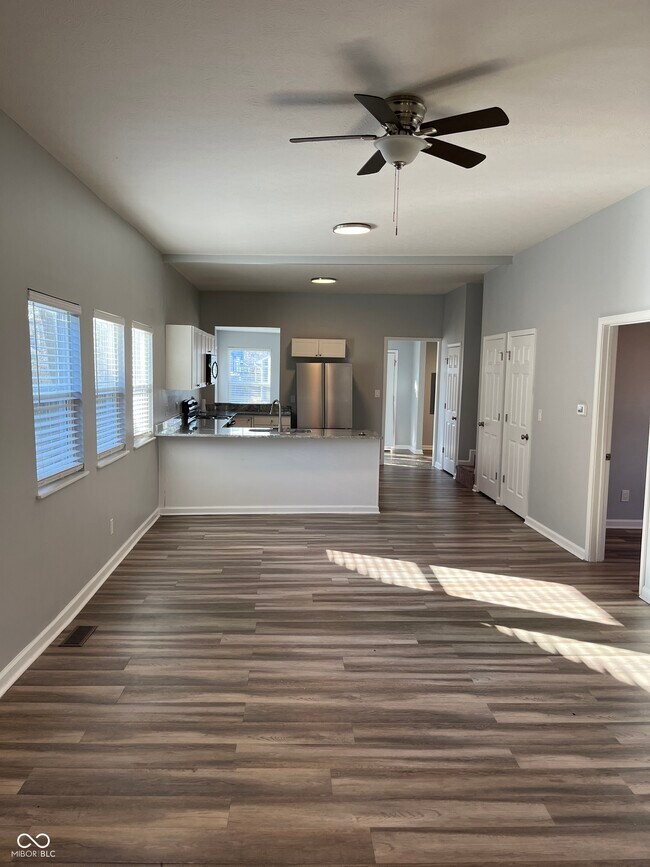 Photo - 838 N Temple Ave