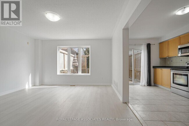 Photo - 25 Cranston Ave