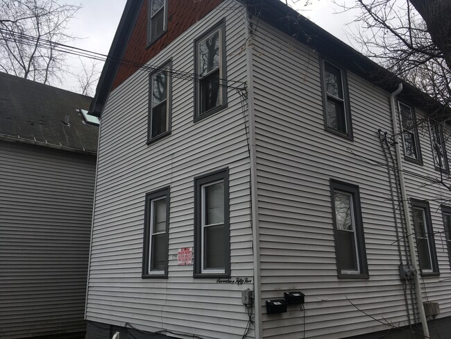 Building Photo - 1755 N Arlington Pl Unit 1 Rental