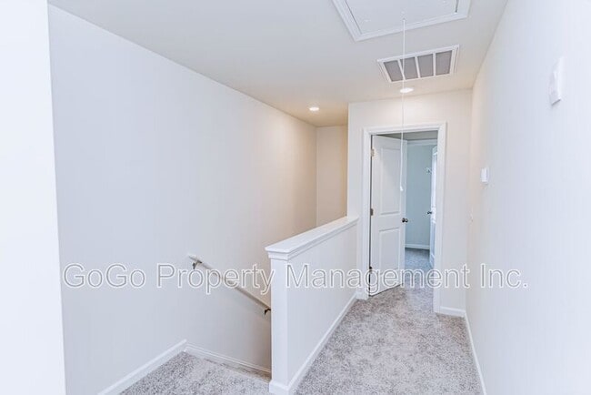 Photo - 31 Sunriff CT