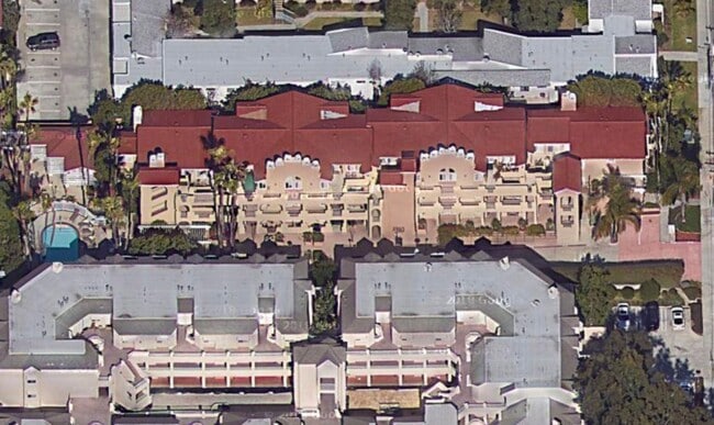 Beautiful Condo Close to Beach – 2 Bed + O... - Beautiful Condo Close to Beach – 2 Bed + O... Unit 204