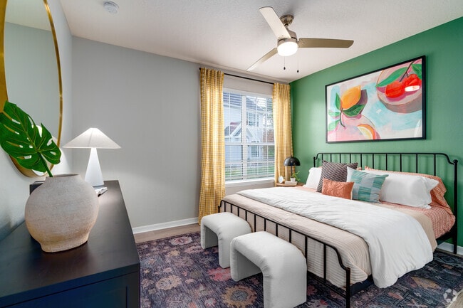1BR, 1BA - 871SF - Bedroom