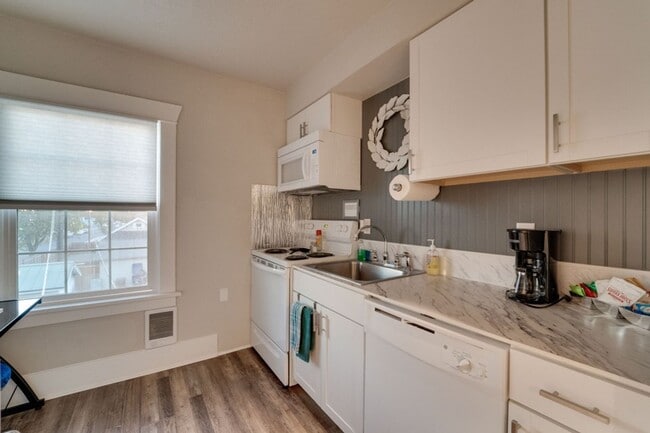 Photo - Garland district 1 bedroom apartment (Furn...