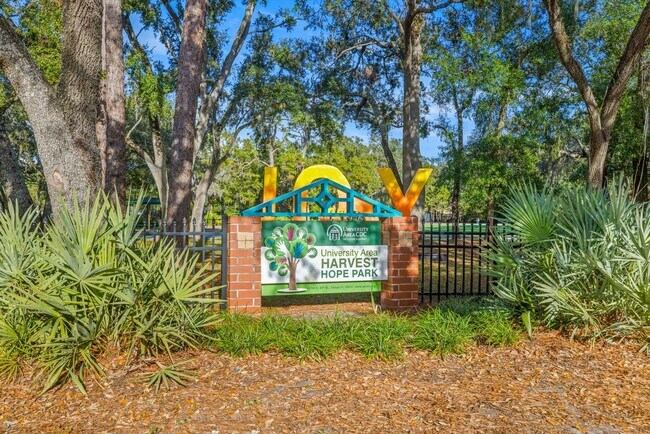 Regency Pond - Uptown Gardens