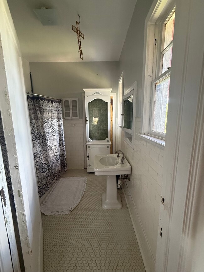 Photo - 4514 NE 1st Ave