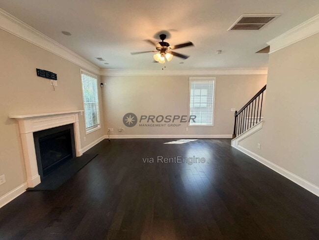 Photo - 108 Redmont Ct