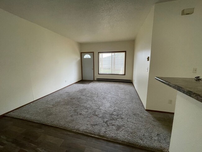 Photo - Spacious 3 bedroom, 1 bath Located in West Fargo.