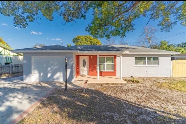 Building Photo - 10410 Azalea Dr