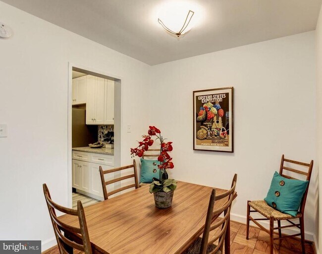 Photo - 2400 41st St NW Unit 203