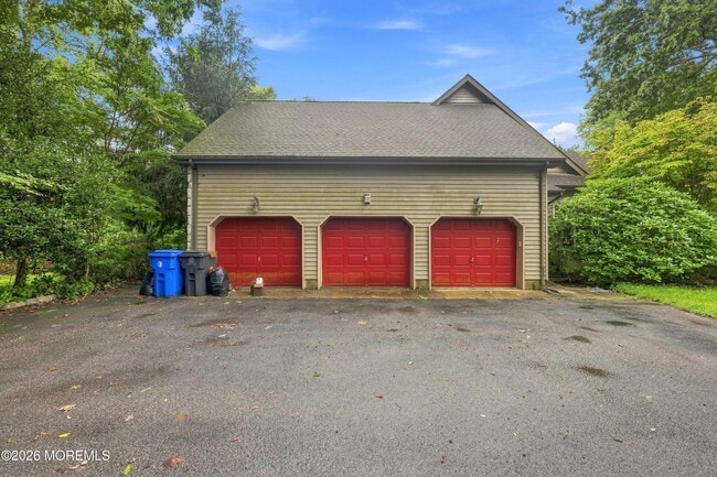 1180 Cynthia Ln