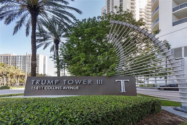 Building Photo - 15811 Collins Ave Unit 902