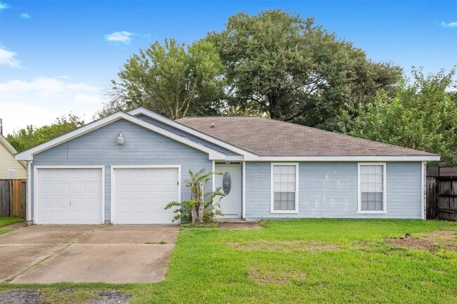 Photo - 2714 8th Ave N