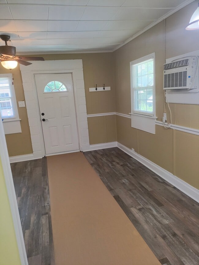 Photo - 224 Clement Ave