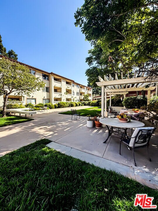501 Palisades Dr Unit 317