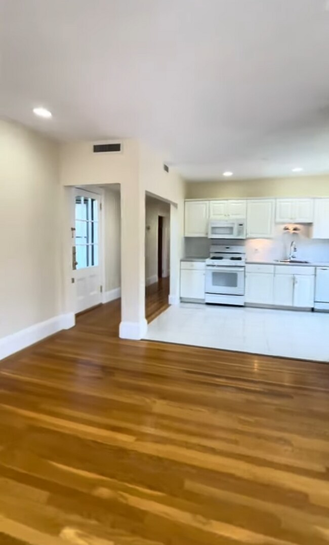 Photo - 12 Dean Rd Unit U3A