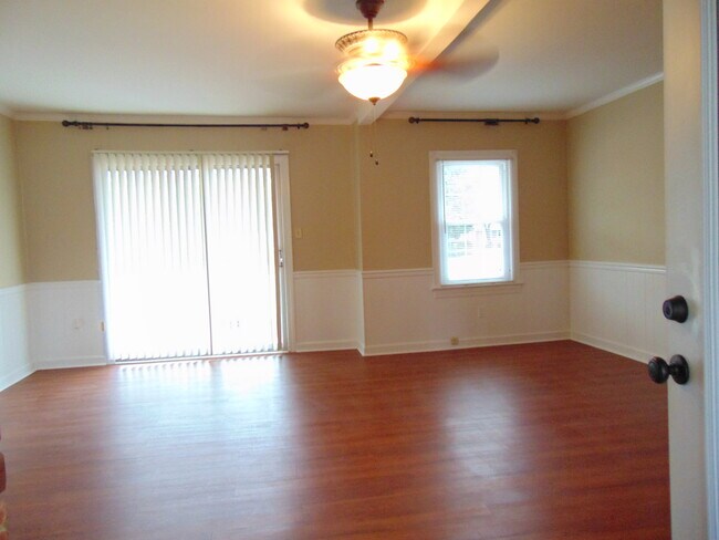 Photo - 2121 N Berkeley Blvd