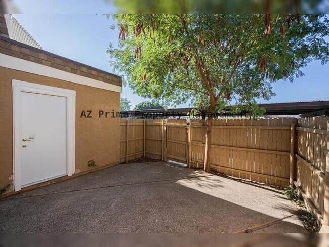 Photo - 8445 N 34th Ave