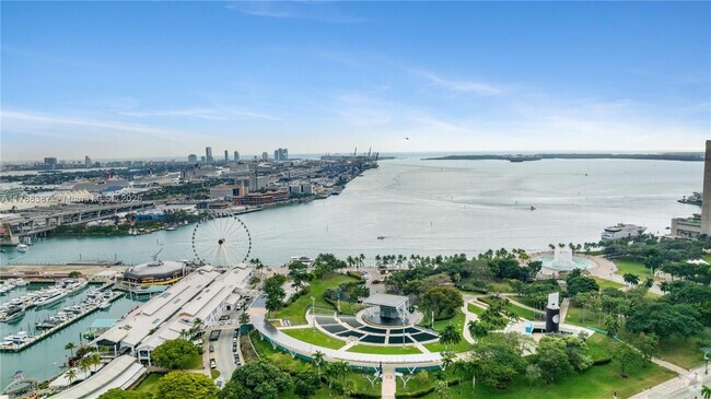 Building Photo - 244 Biscayne Blvd Unit 1902 Rental