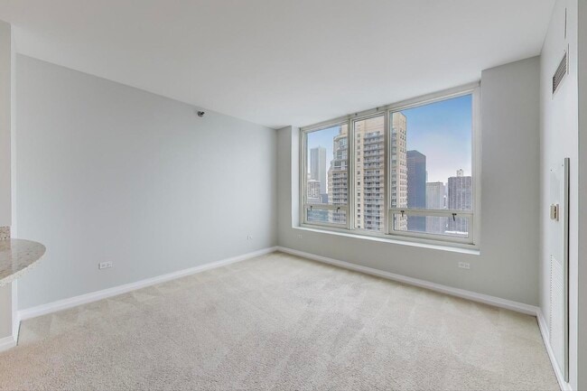 Photo - 33 W Ontario St Unit 46C