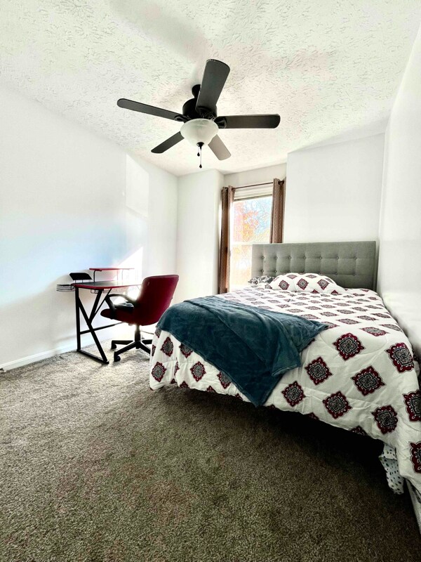 Photo - 48289 Picketts Harbor Ct