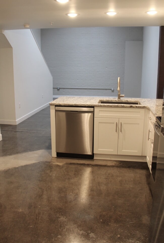 Photo - 408 Wellons St Unit 116