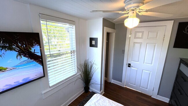 Photo - 306 N Keech St Unit #2 Room 1