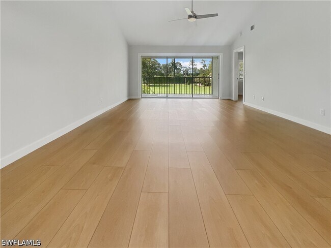 Photo - 5908 Cranbrook Way Unit I202