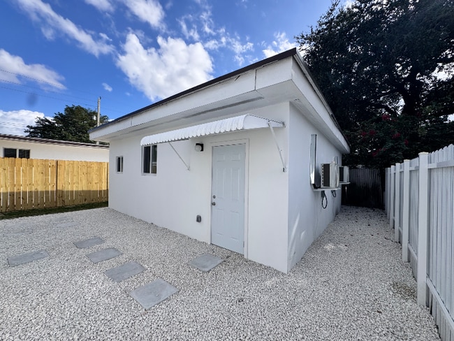 Photo - 1720 NW 34th Ave