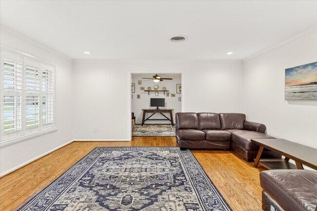 Photo - 722 Brock Dr