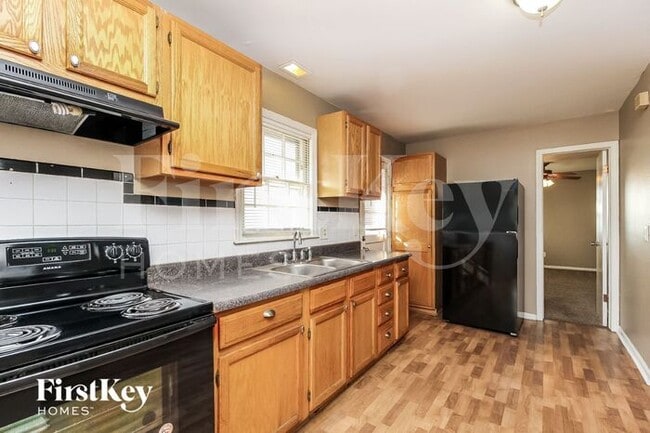 Photo - 1626 E 75th Terrace