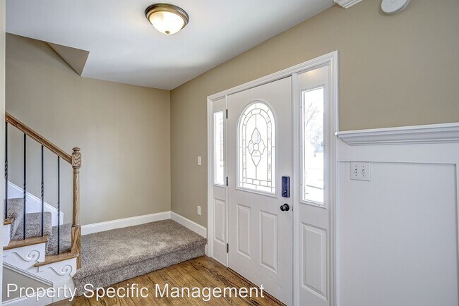Photo - 3 br, 2.5 bath House - 504 Lakeview Ave
