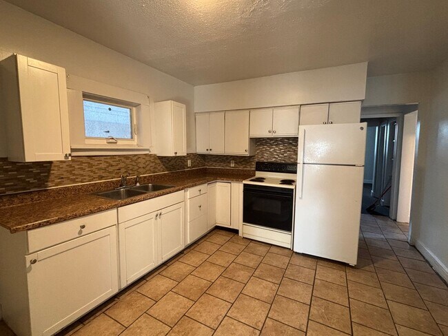 Photo - 518 S Rose St Unidad 2