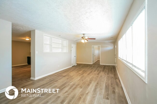 Photo - 320 Birchwood Dr