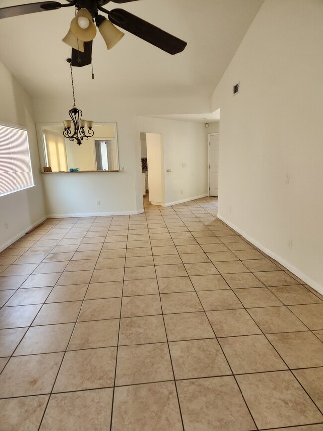 Photo - 44907 17th St E